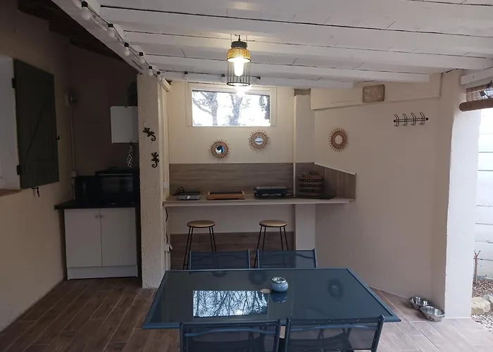 Les Arbousiers Ravissante Suite Independante Avec Piscine & Jacuzzi
