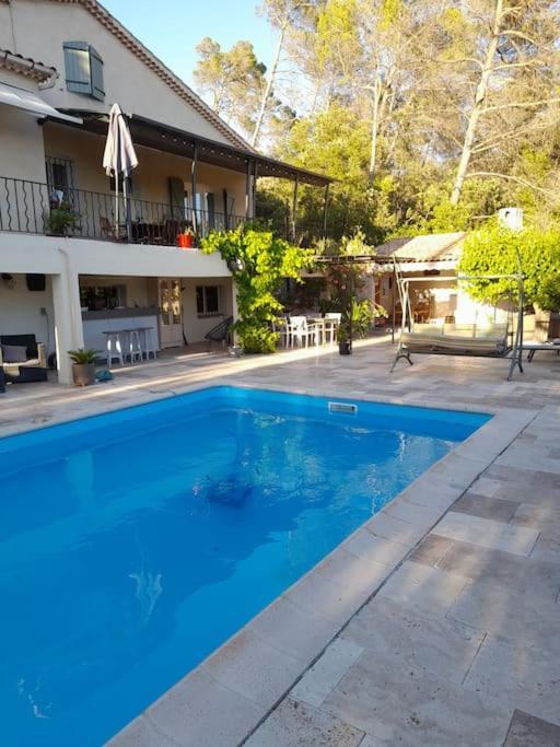 Les Arbousiers Ravissante Independante Avec Piscine & Jacuzzi *